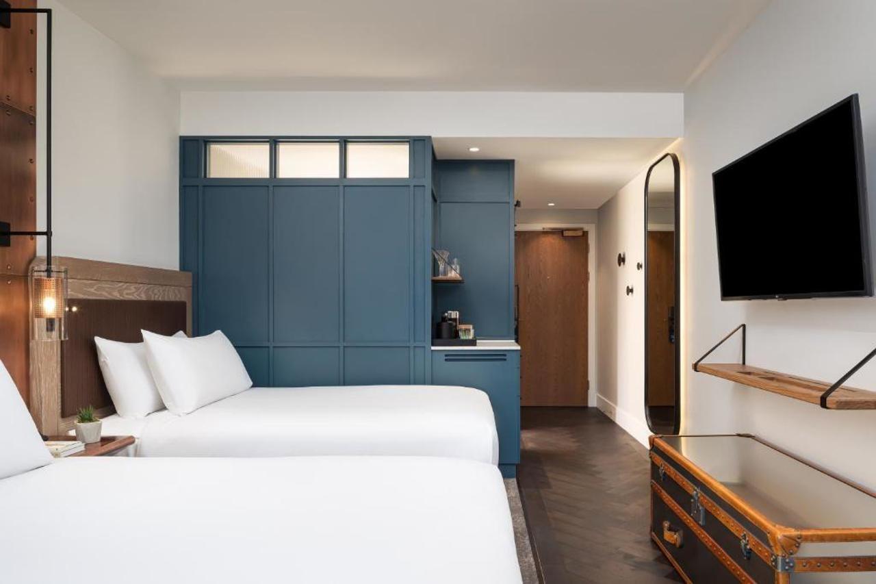 The Gantry Curio Collection By Hilton 4* London